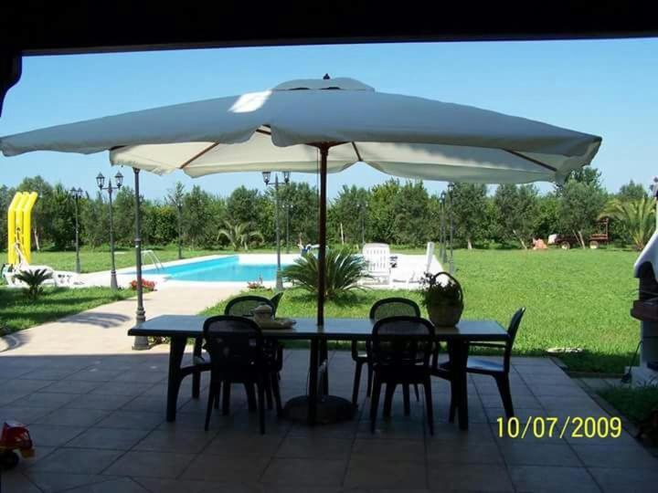 Agriturismo L' Annunziata Lizzano  Zewnętrze zdjęcie